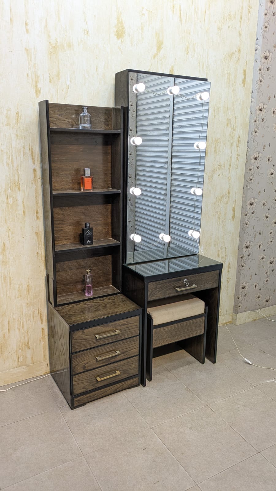 Modern Design King Size Bedroom Set