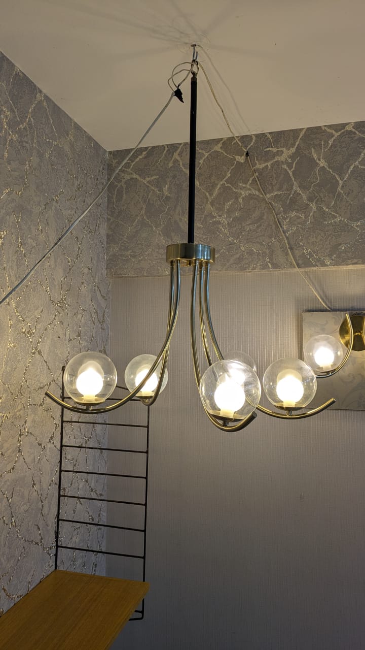 Chandelier with 2 Wall Side Light's