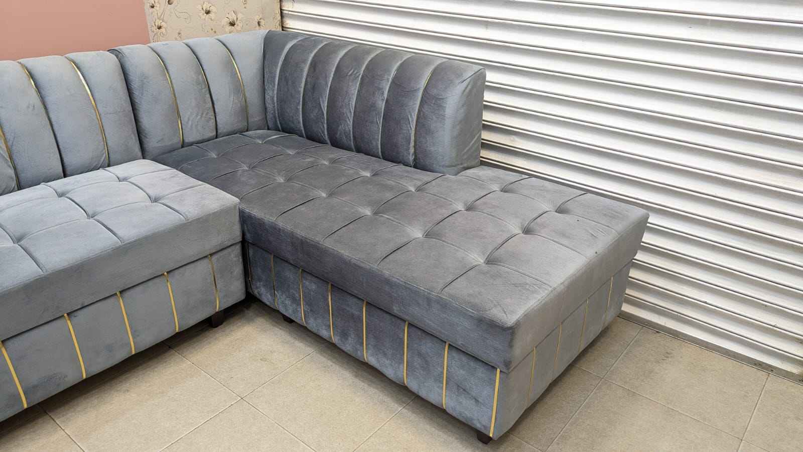 L-SHAPE SOFA SET WITH CENTRE TABLE