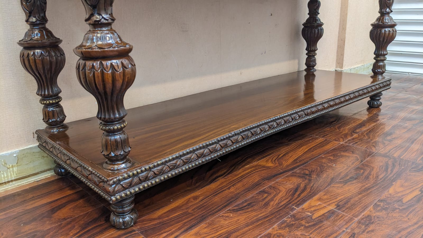 Sam Abbas Designer: Console with Mirror