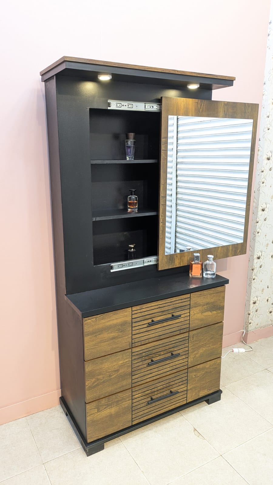 Brand New King Size Bedroom Set