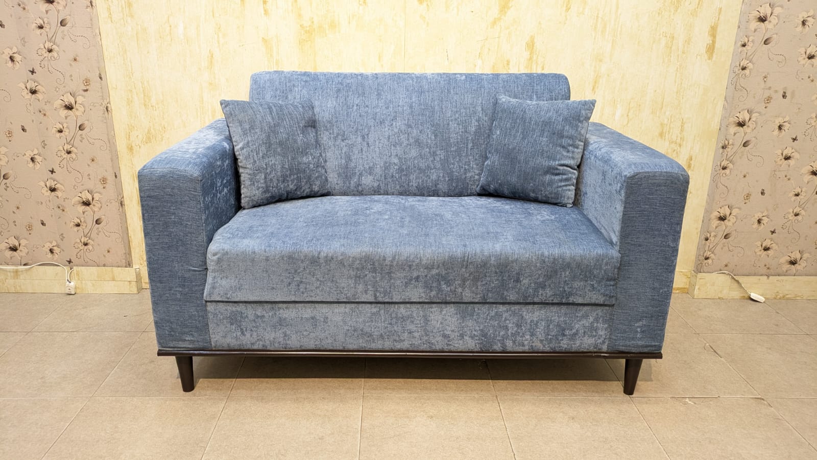 Elegant Design 6 Seater Sofa Set