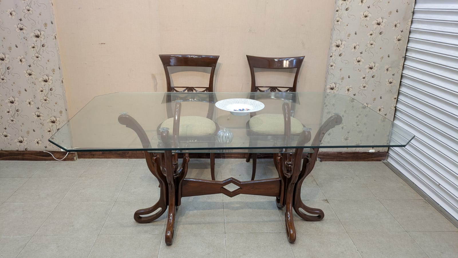 6 Seater Dining Table