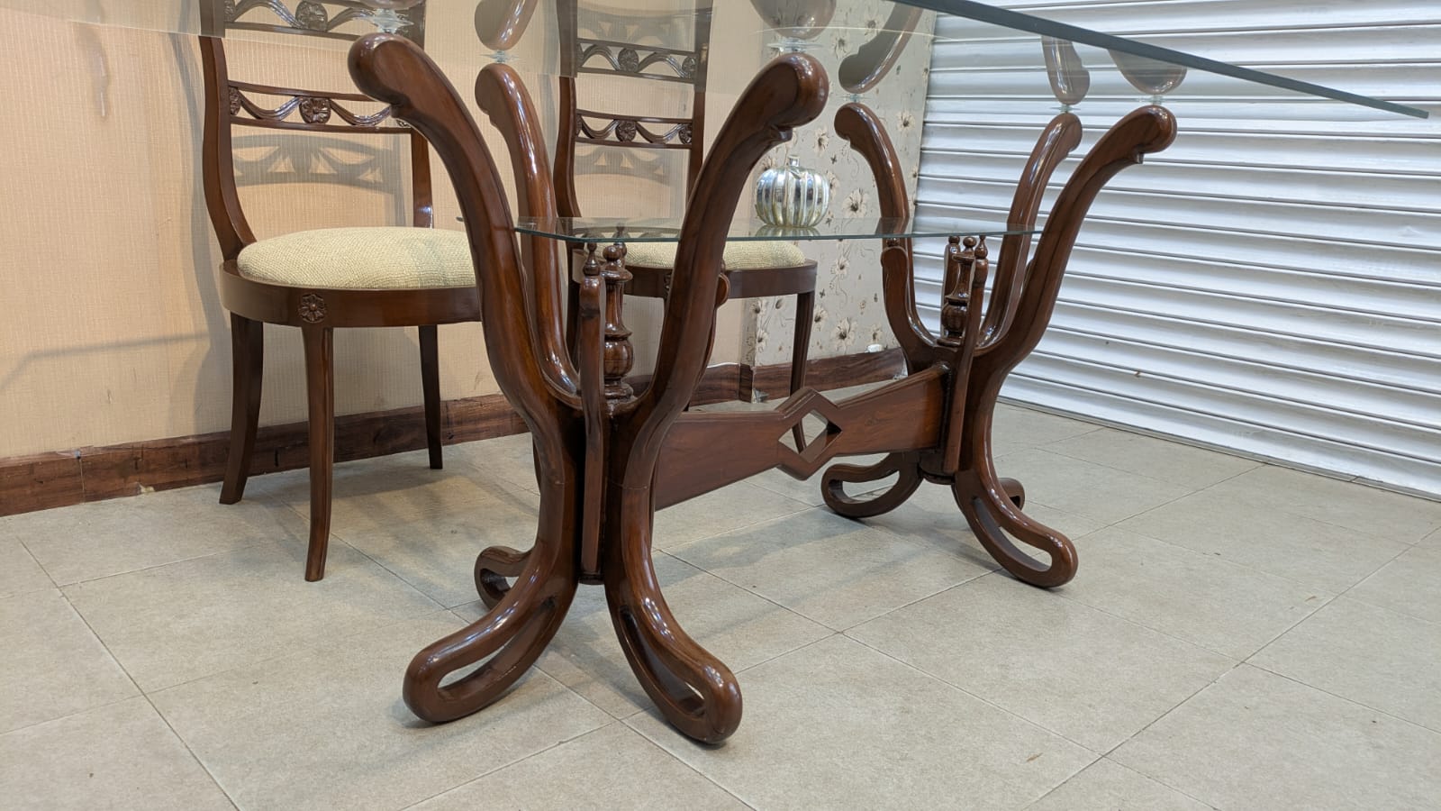 6 Seater Dining Table