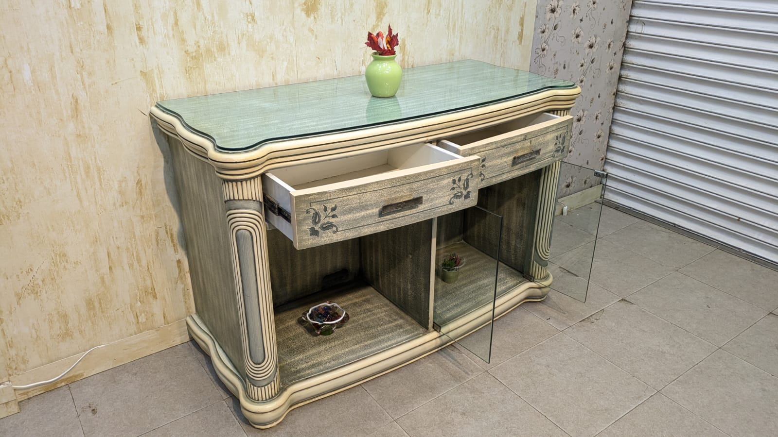 Side Board Cum Console