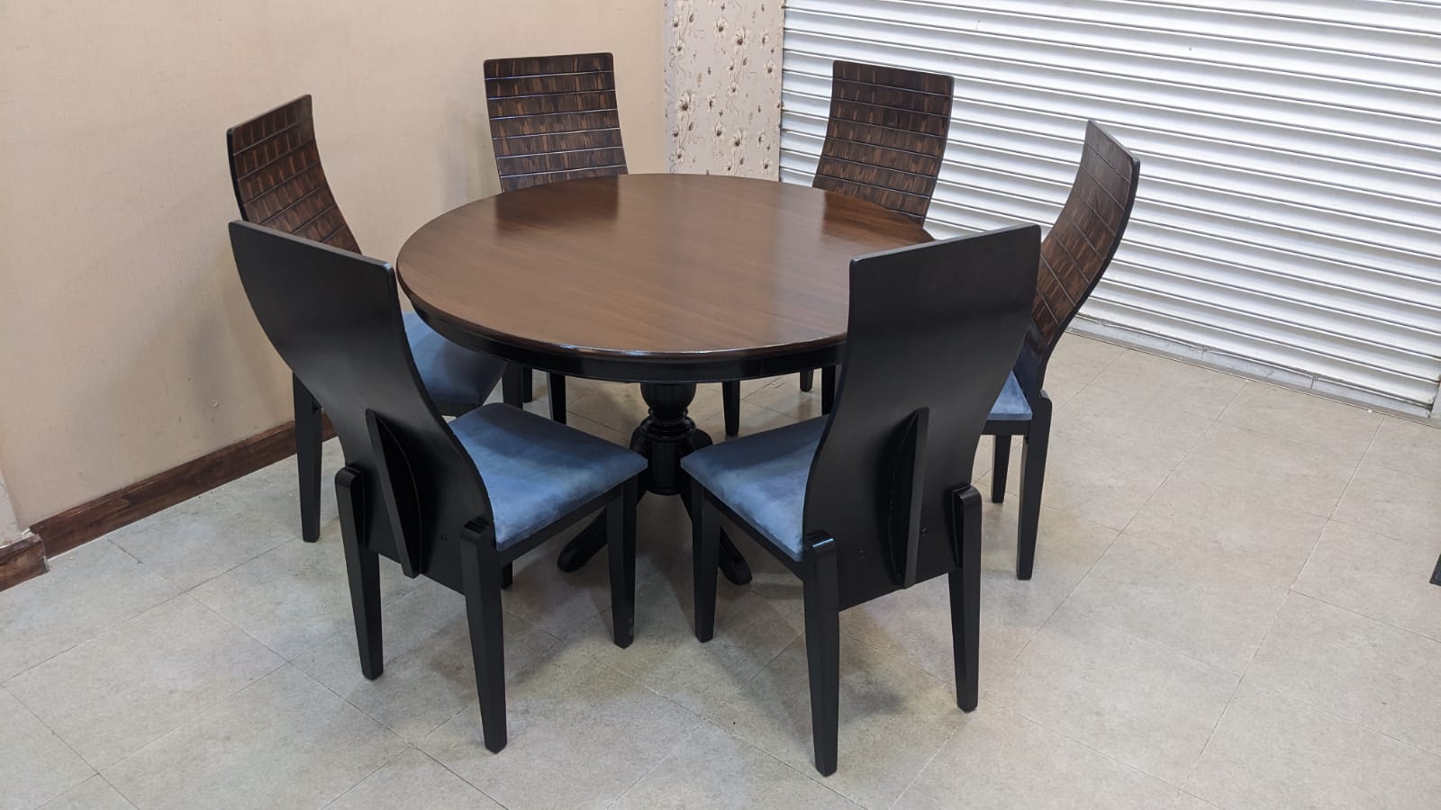 6 Seater Dining Table