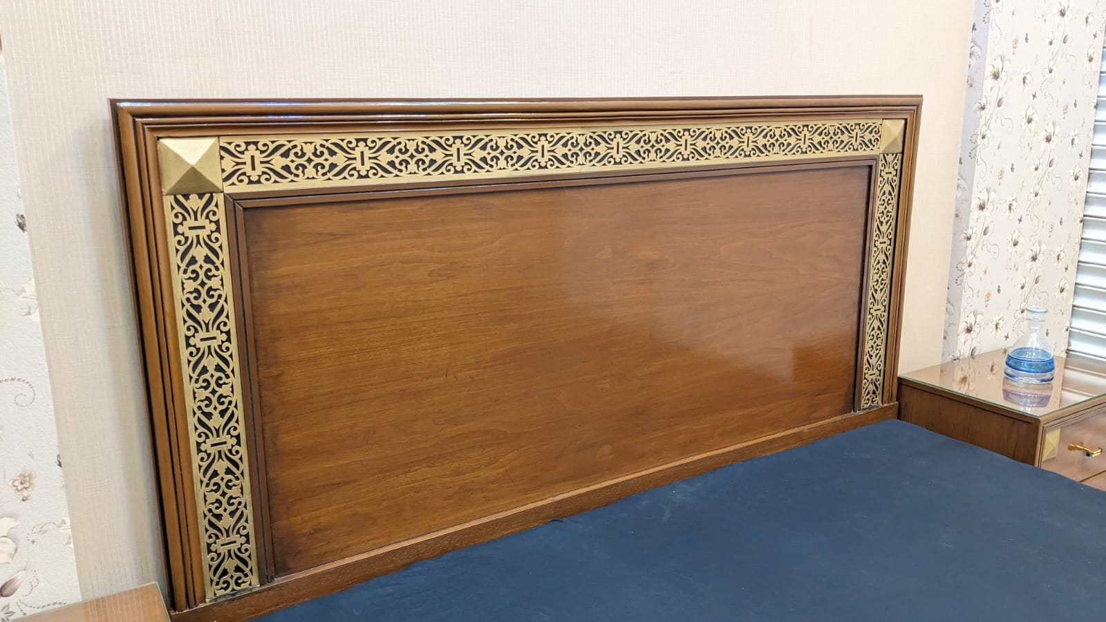 Brand New King Size Bed Set