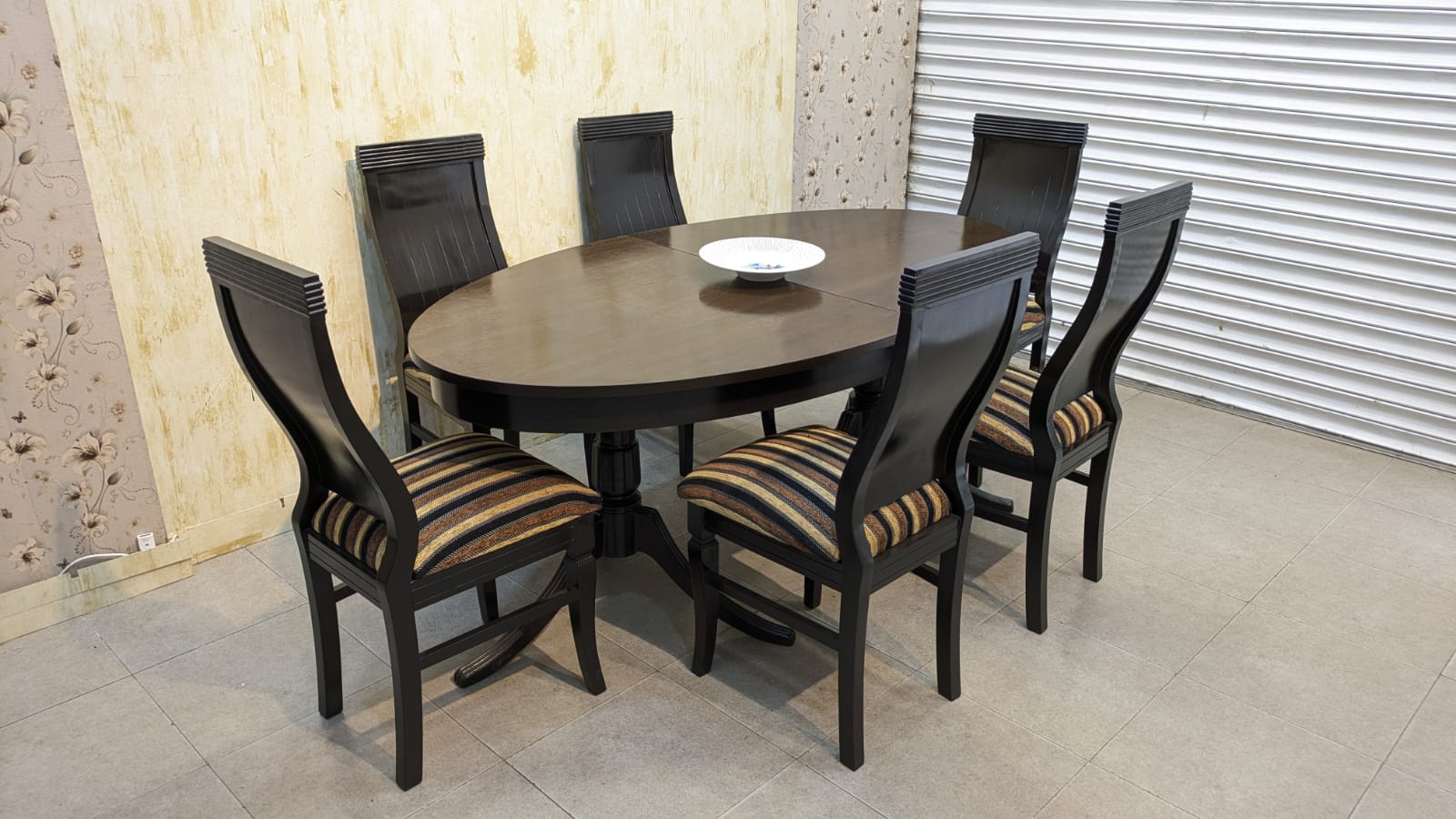 Imported 6 Seater Extendable Dining Table