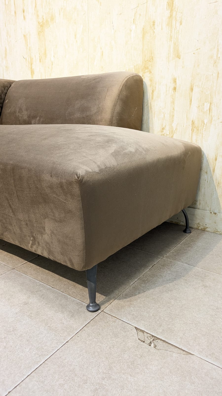 MODERN 2-SEATER COMFORTABLE SETTEE ✨