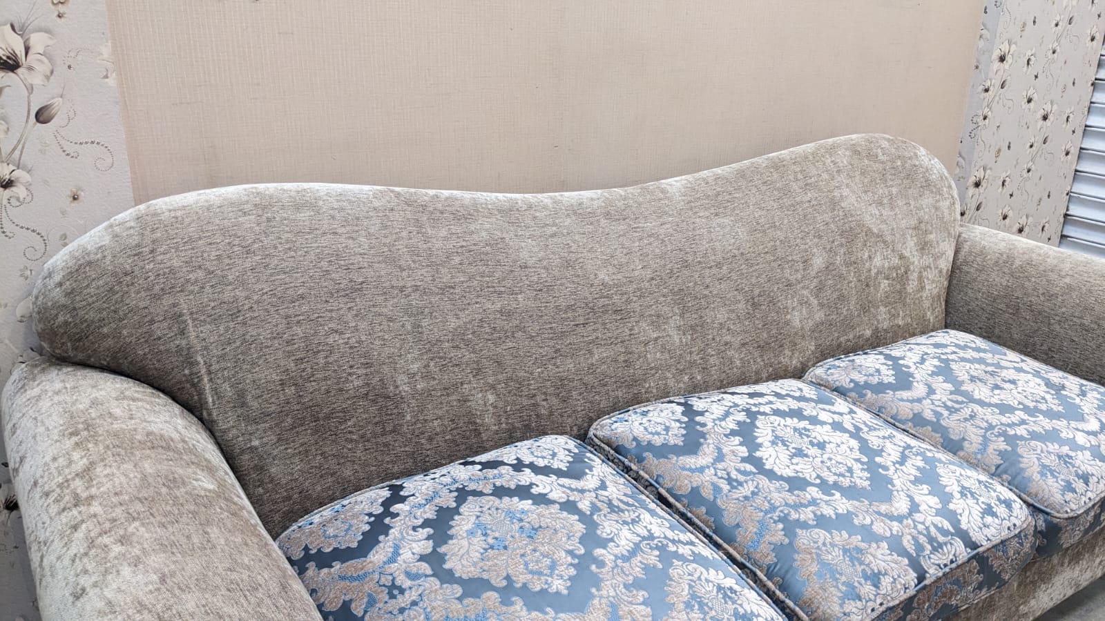 Comfortable 5 Seater Sofa Set