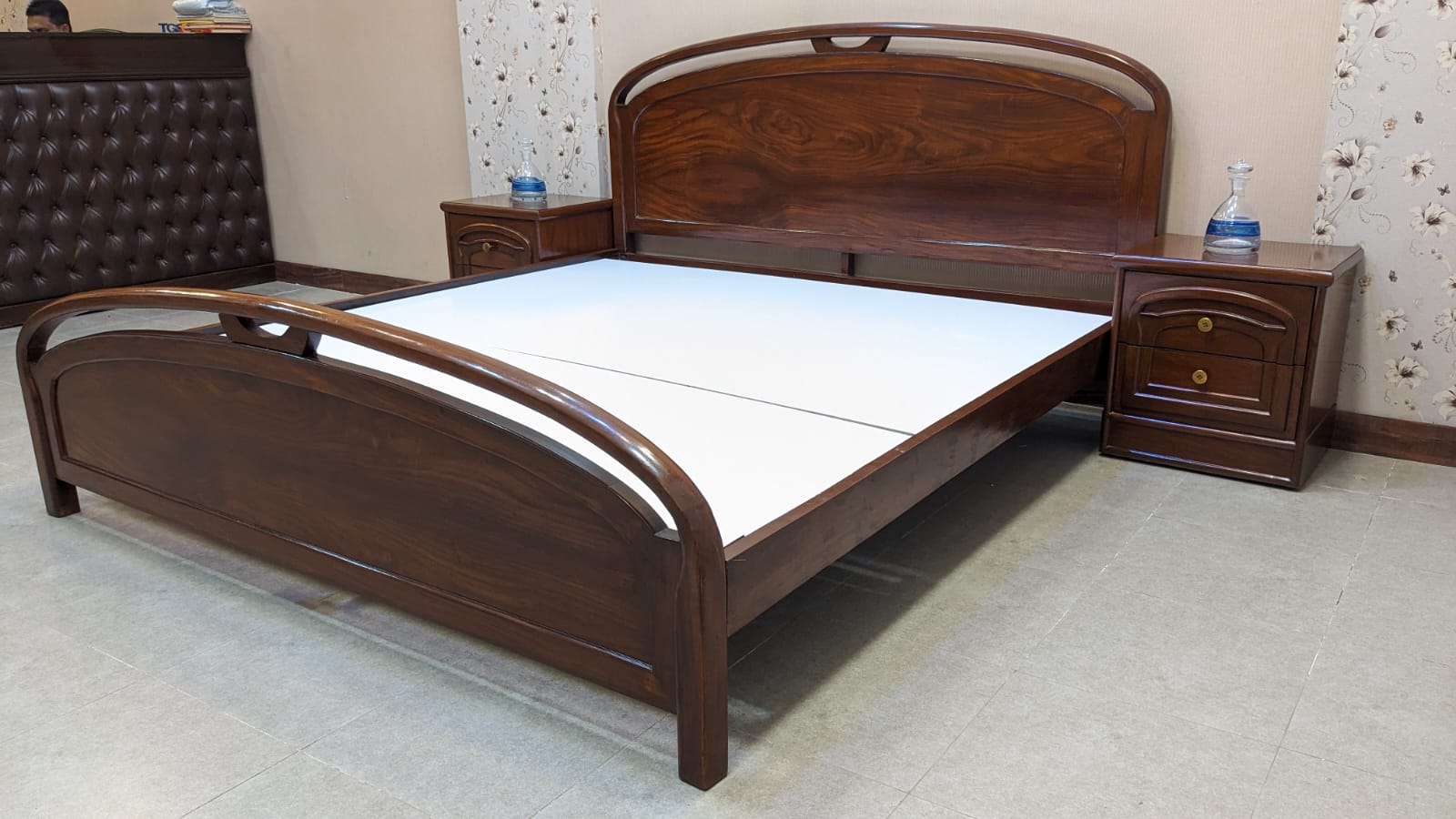 King Size Bed with 2 Side Tables