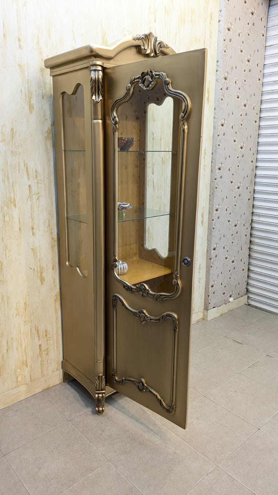 Brand New Unused Crockery Divider