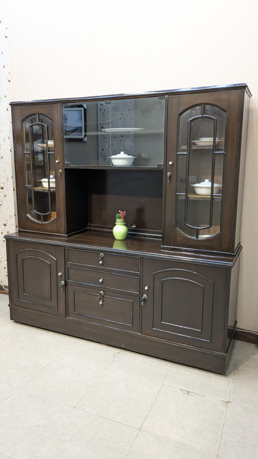 Crockery Divider