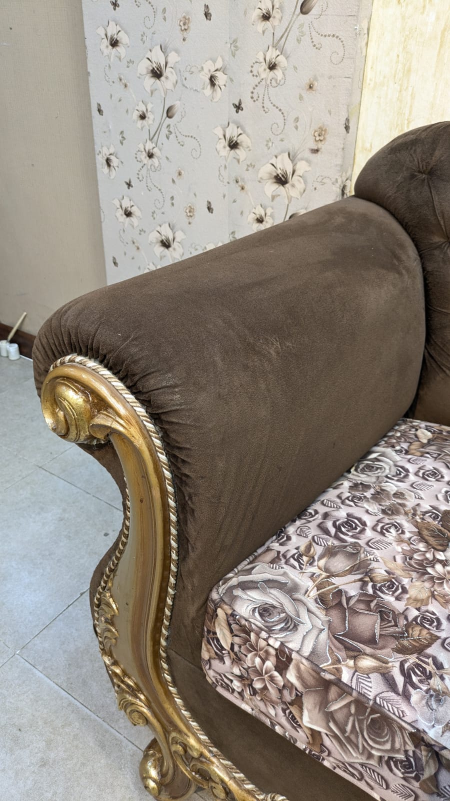 Luxurious 7 Seater Sofa Set