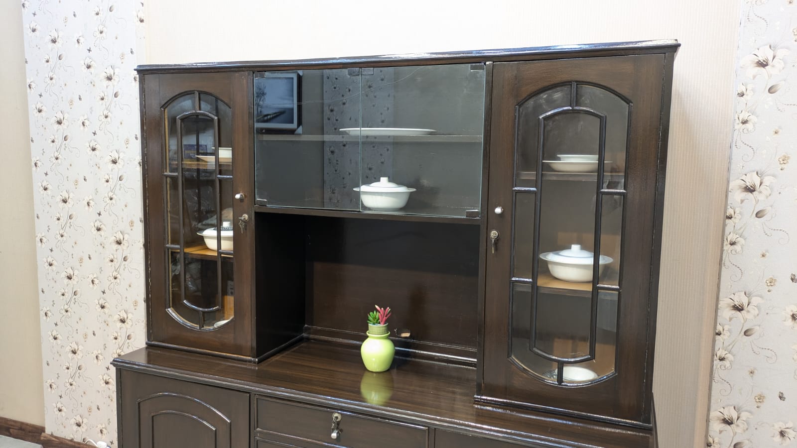 Crockery Divider