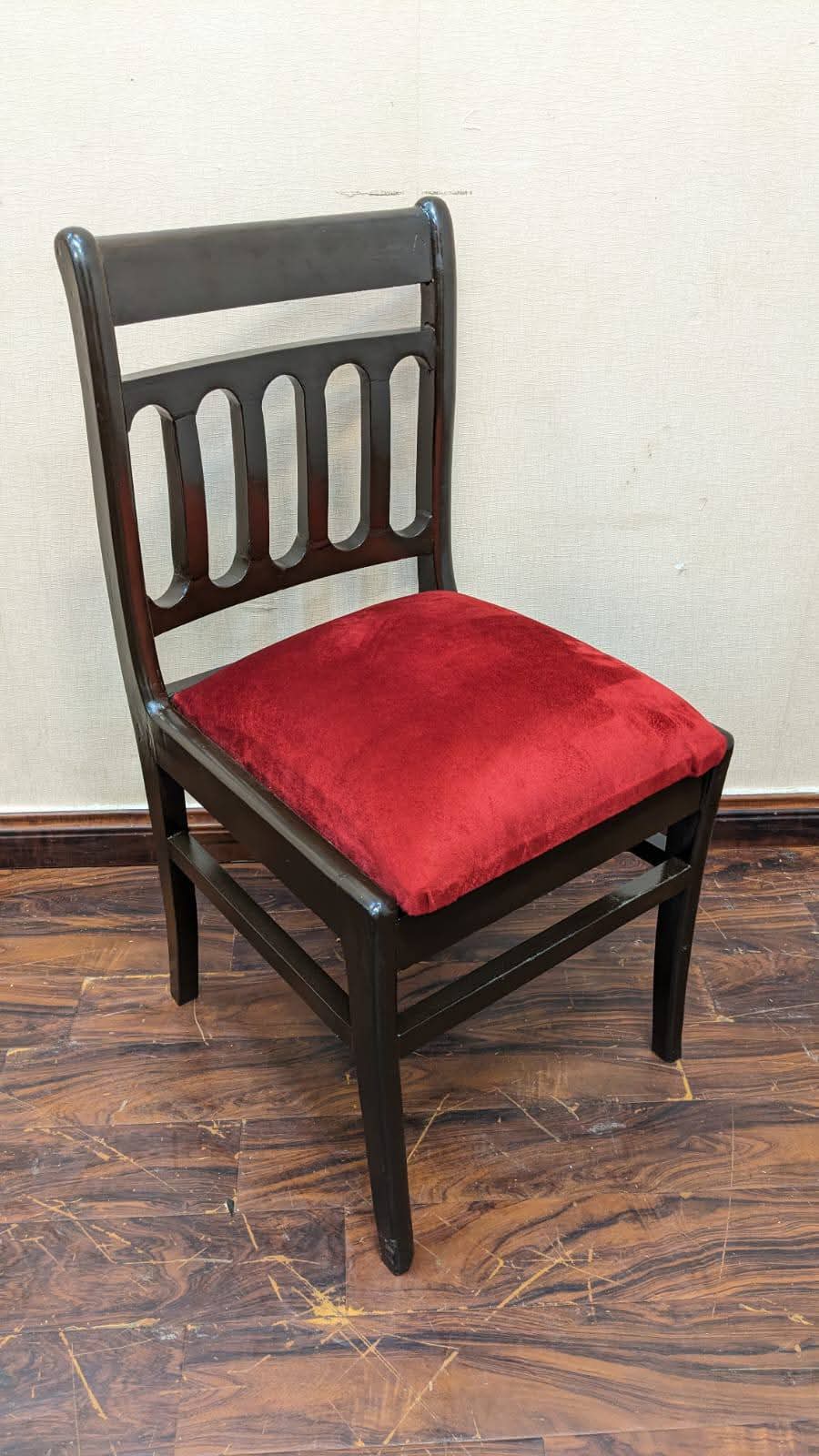 4 Seater Dining Table