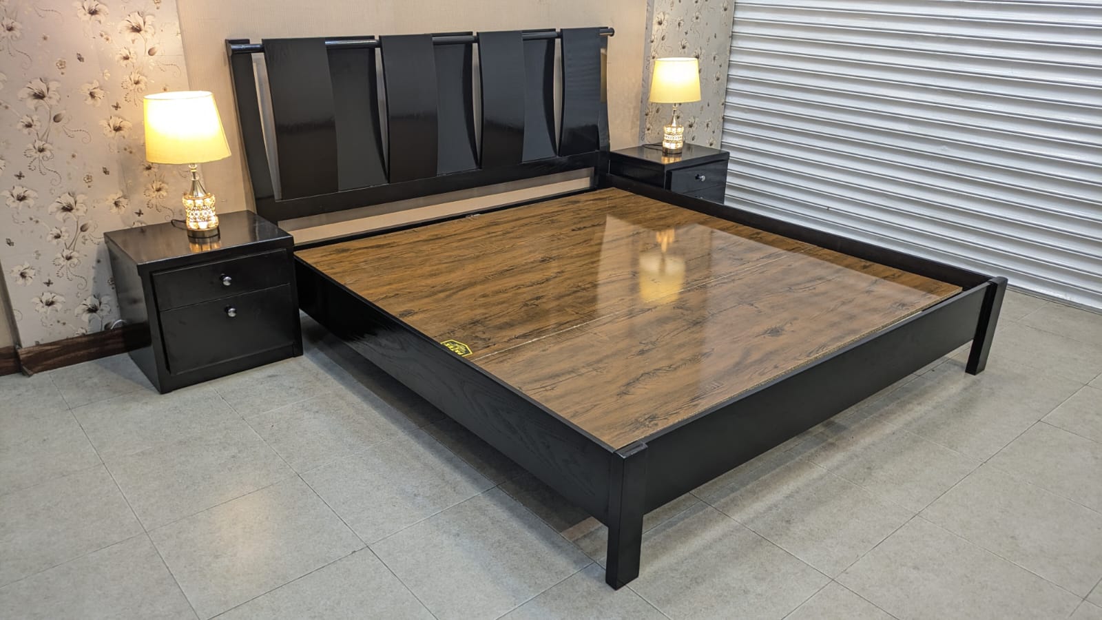 Habitt King Size Bed Set