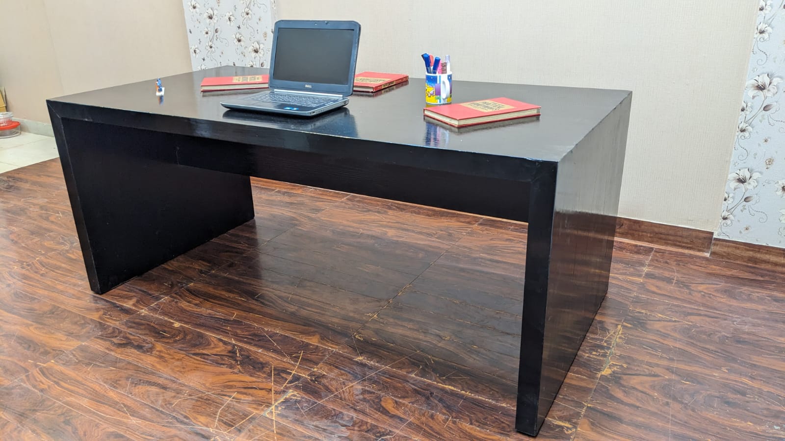4 Person Workstation Table