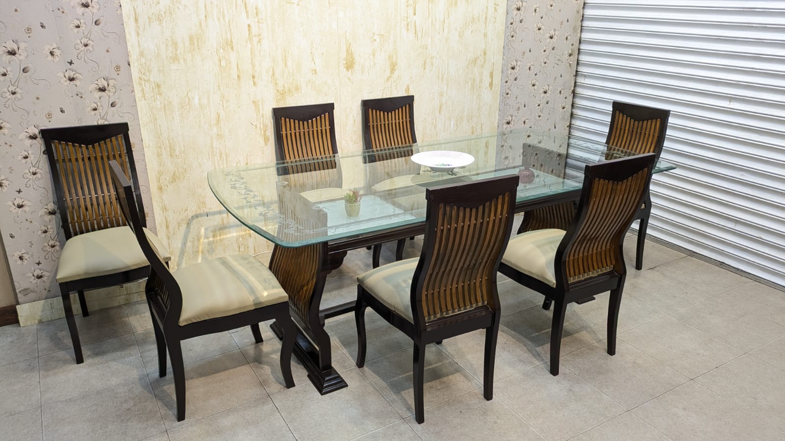 SOLID SHEESHAM WOOD 6-SEATER DINING TABLE + 1 EXTRA CHAIR