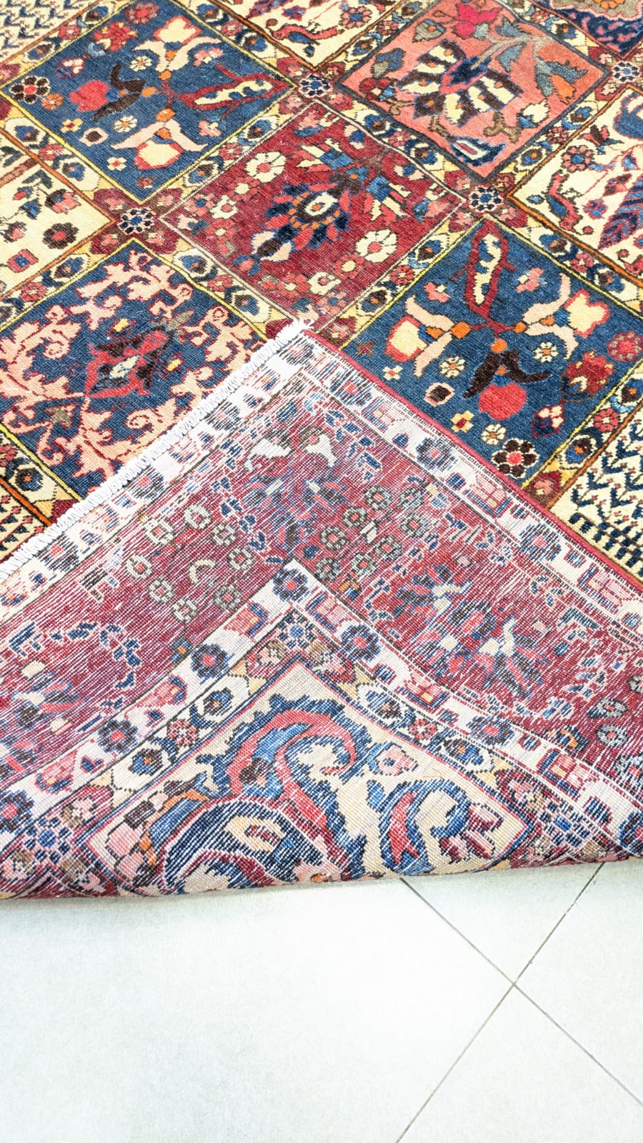Vintage Bakhtiari Iran Hand Knotted Carpet