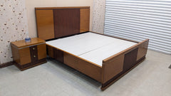 King Size Bed with 1 Side Table