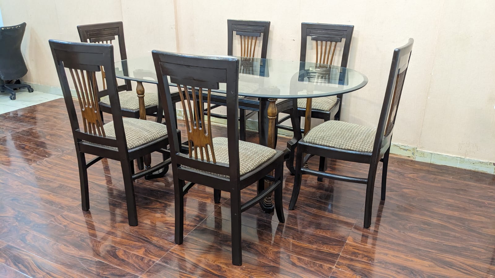 Solid Sheesham Wood 6 Seater Dining Table
