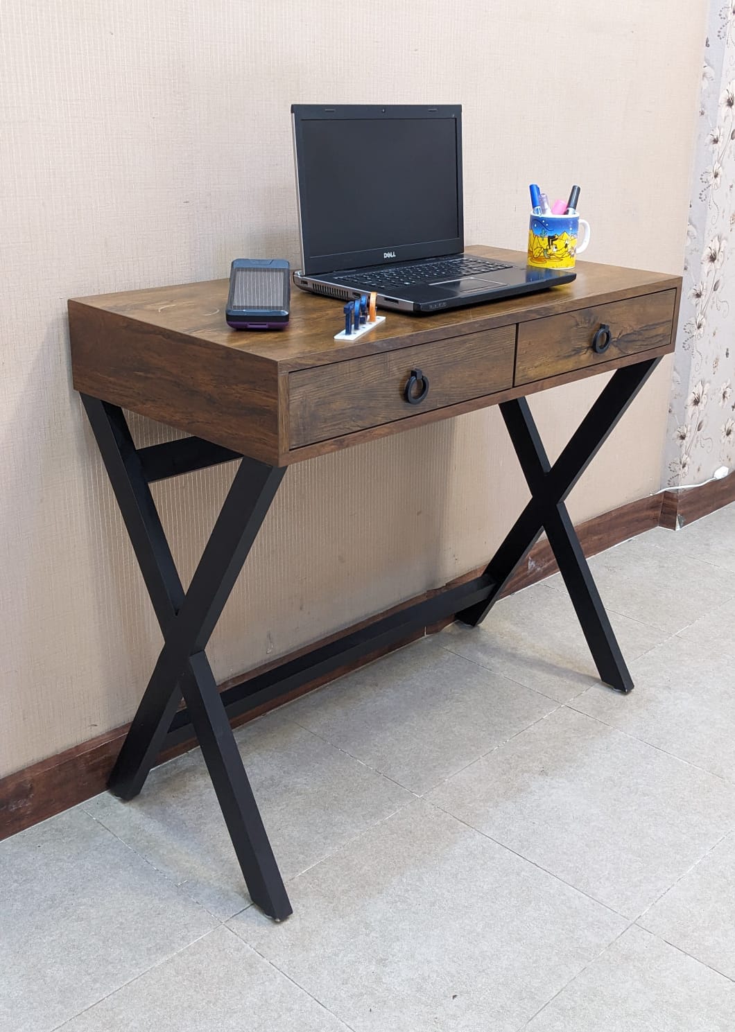 Divinecrafts Brand New Writing Table