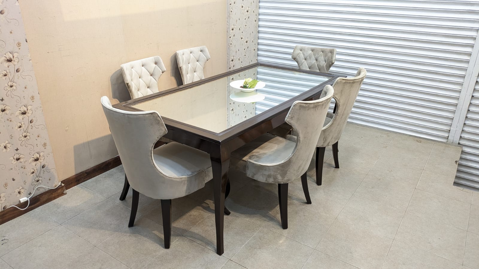 6 Seater Dining Table