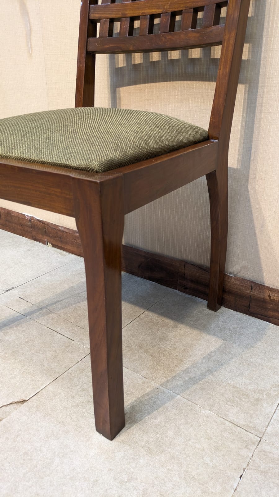 Solid Sheesham Wood 6 Seater Dining Table