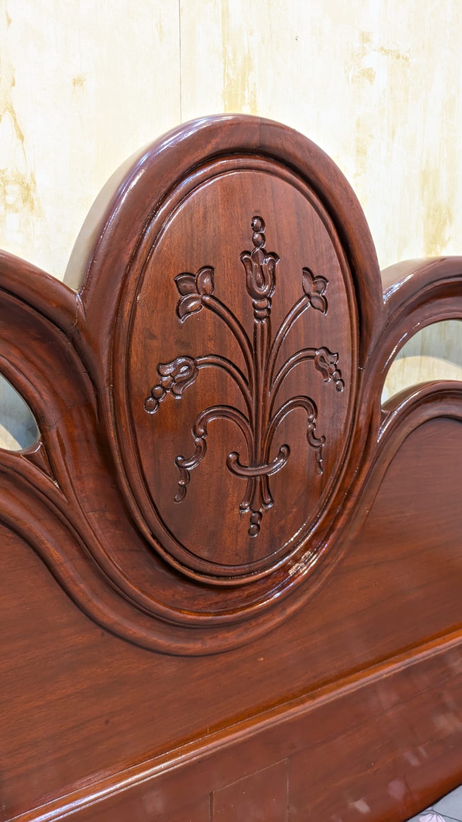 Elegant Sheesham Wood and ply King Size Bed Set