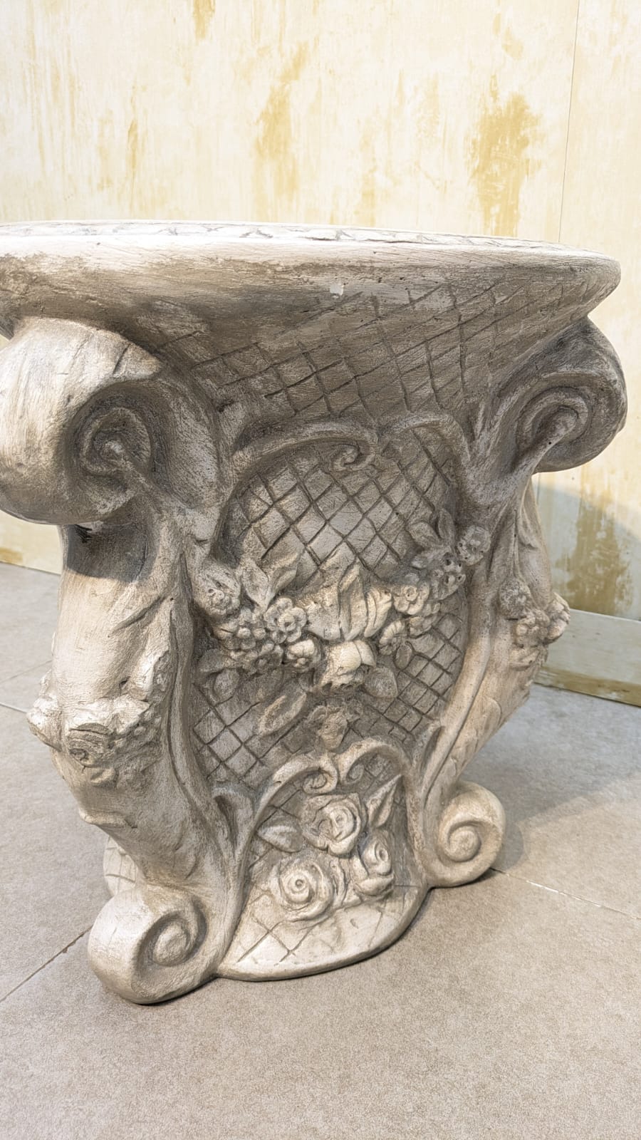 ✨ BRAND NEW ORNATE CLASSICAL-STYLE PEDESTAL ACCENT TABLE ✨