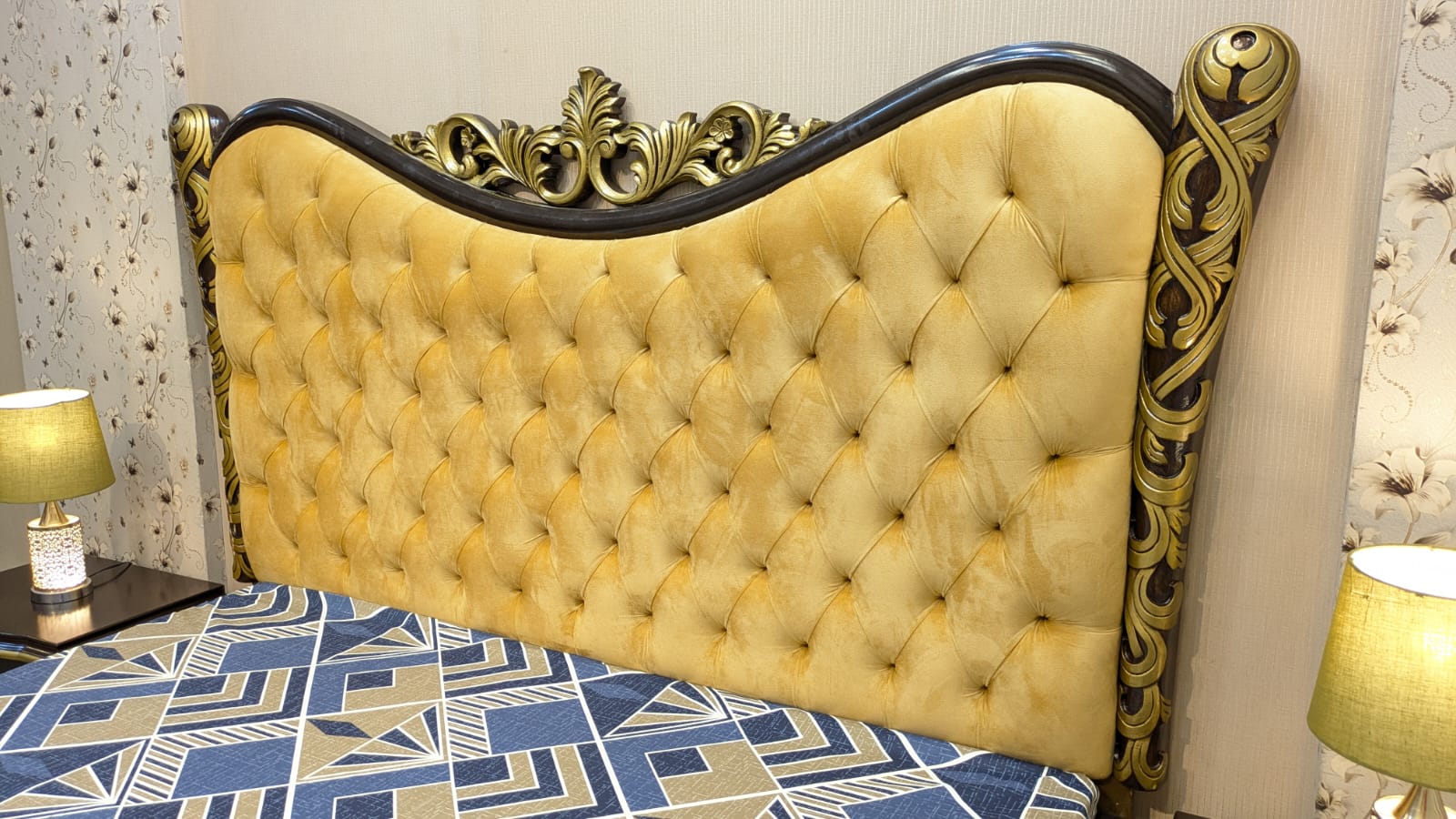 Luxury Design King Size Complete Bedroom Set