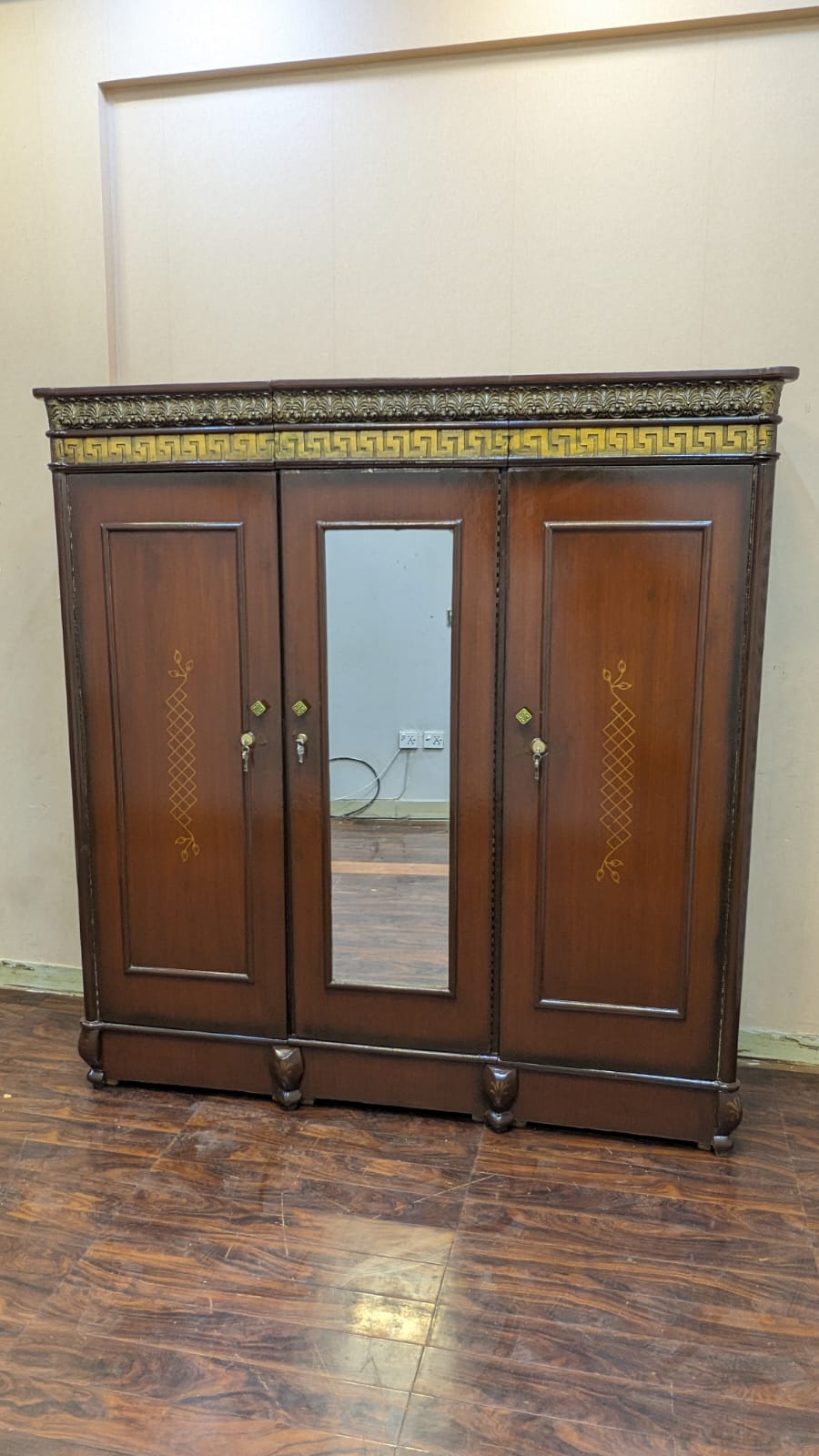 Queen Size Bedroom Set
