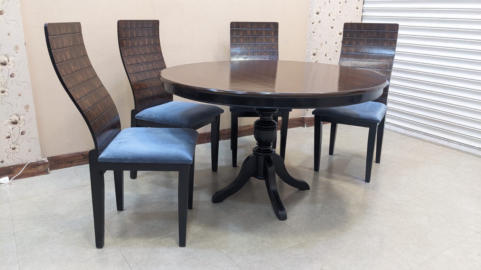 6 Seater Dining Table