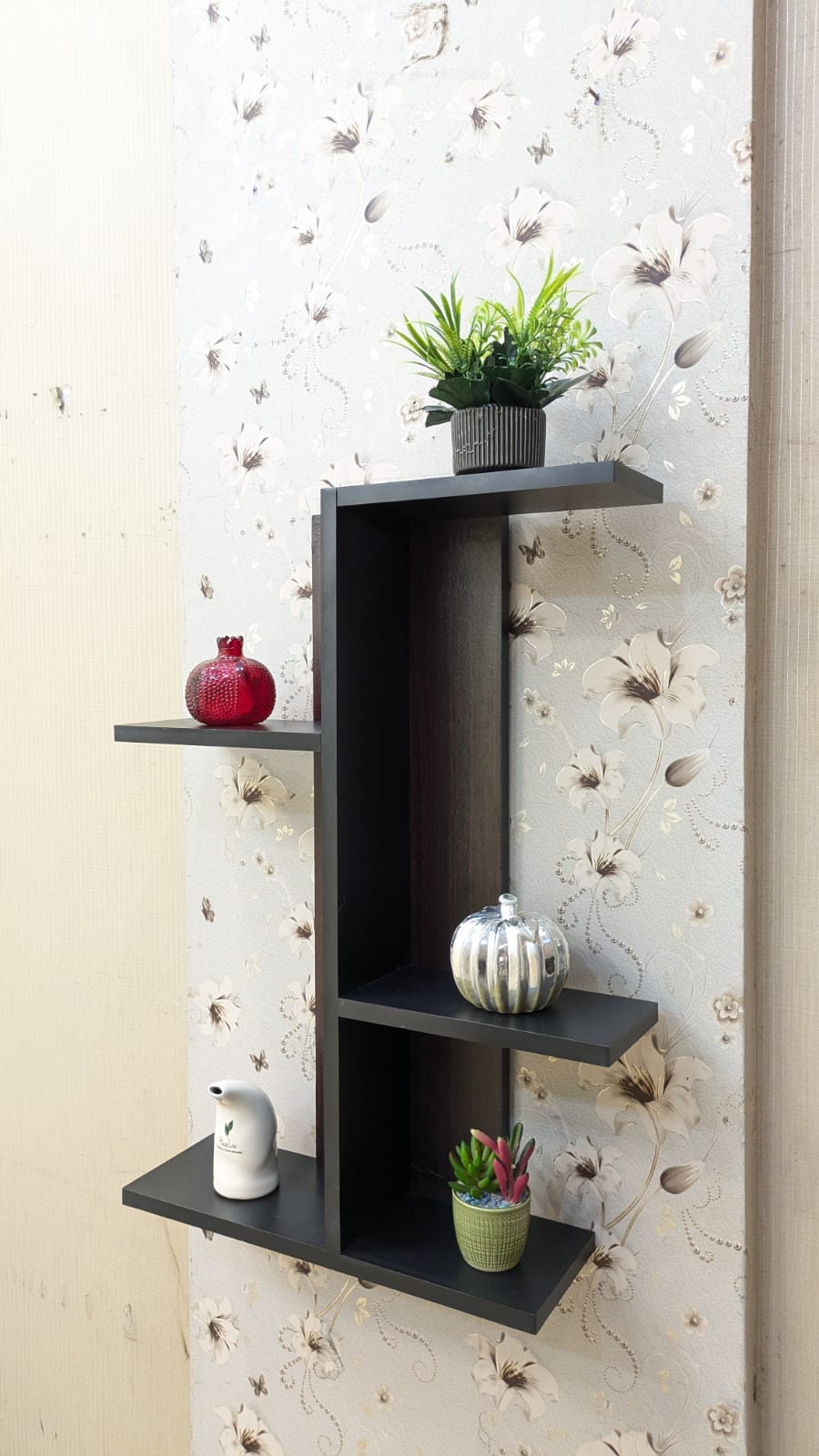 BRAND NEW WALL-MOUNTED DISPLAY SHELF