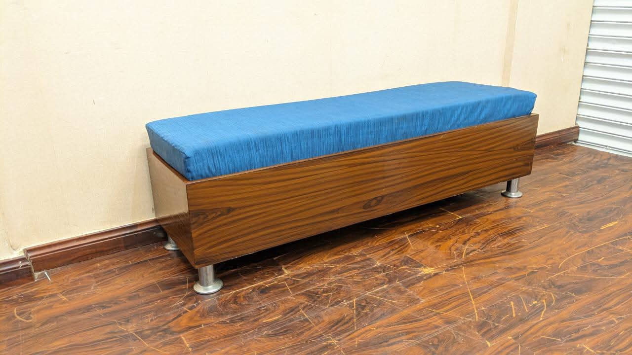 2.5 Seater Seattee