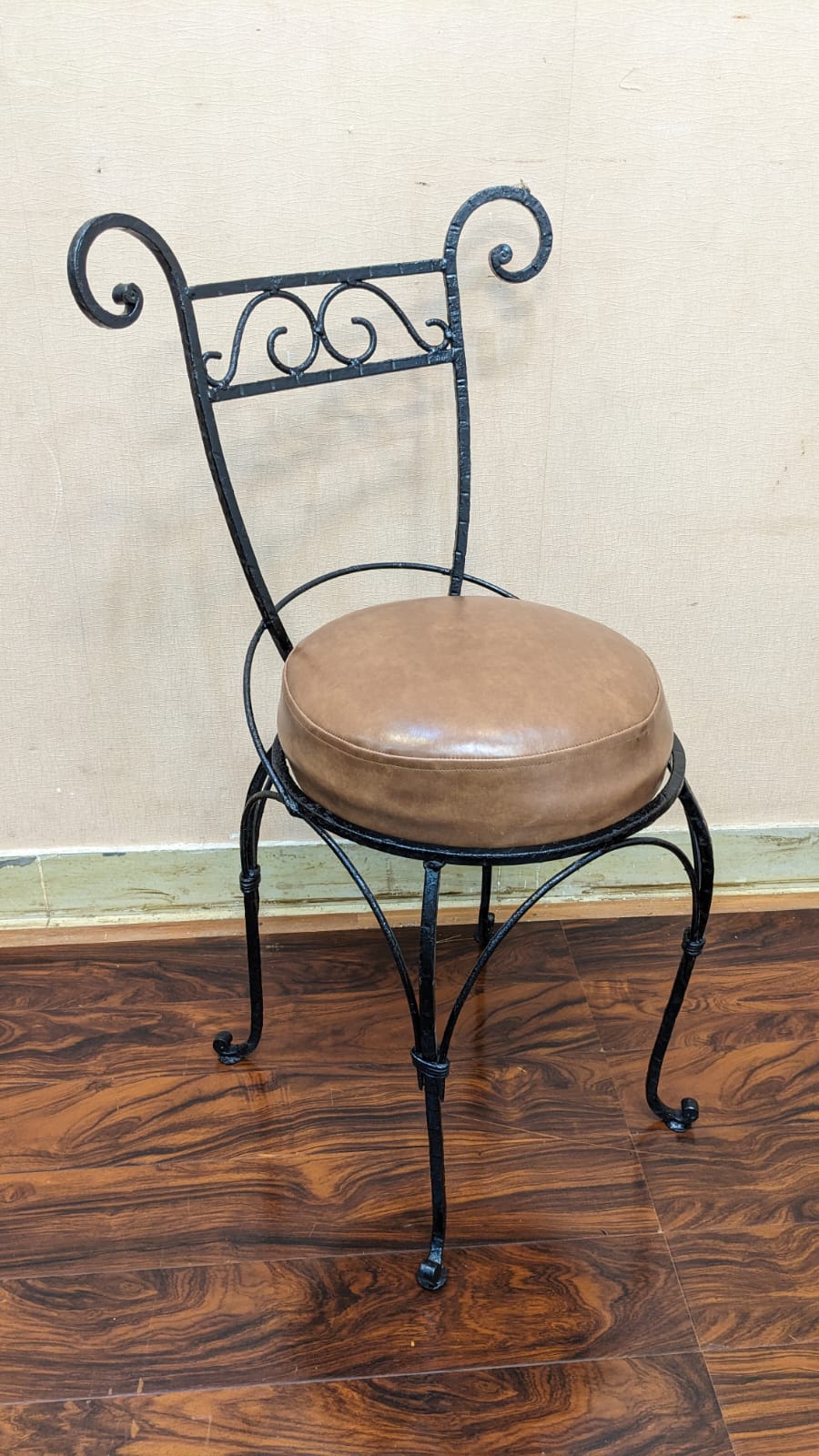 4 Seater Metal Dinning Table