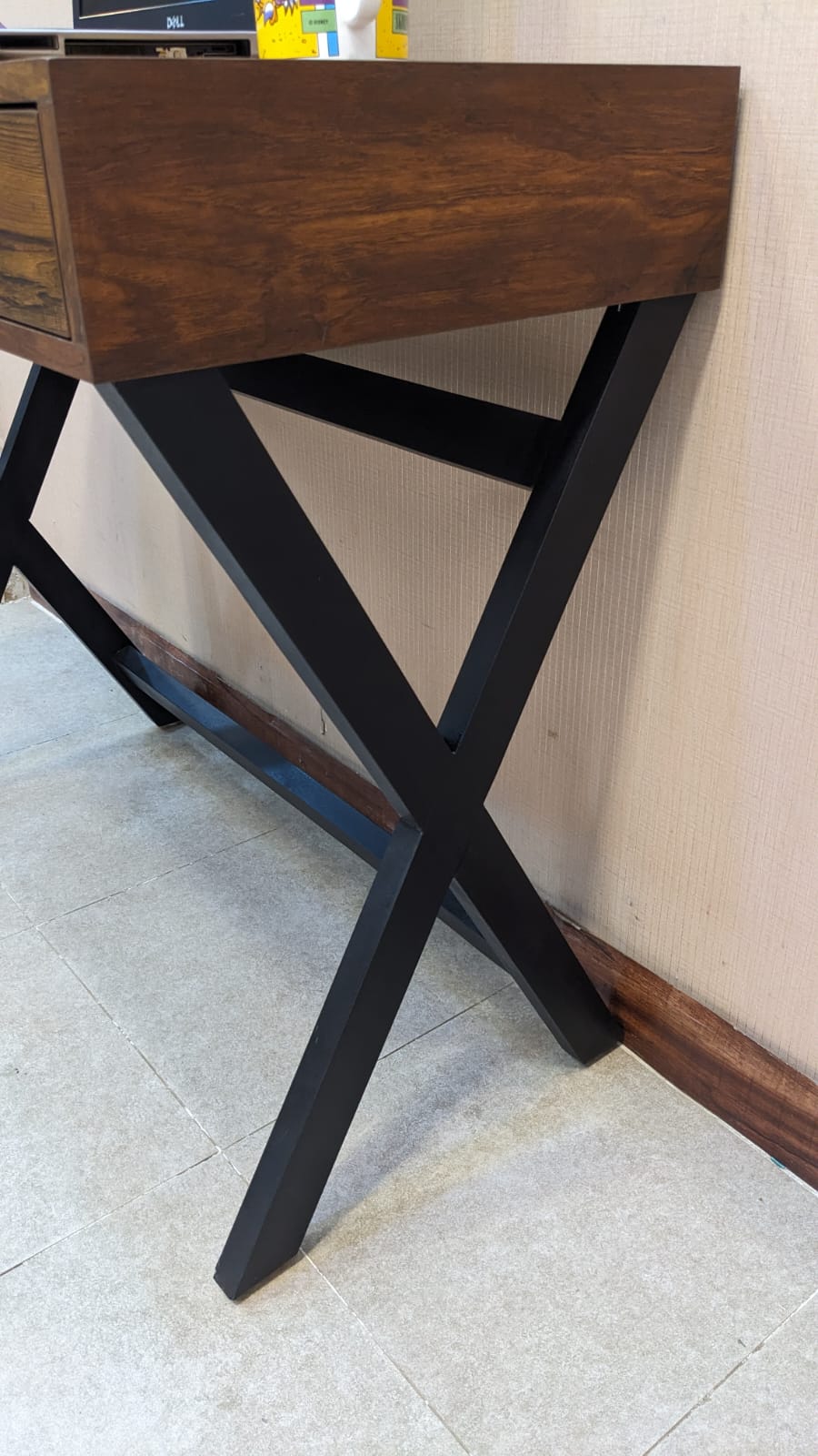 Divinecrafts Brand New Writing Table