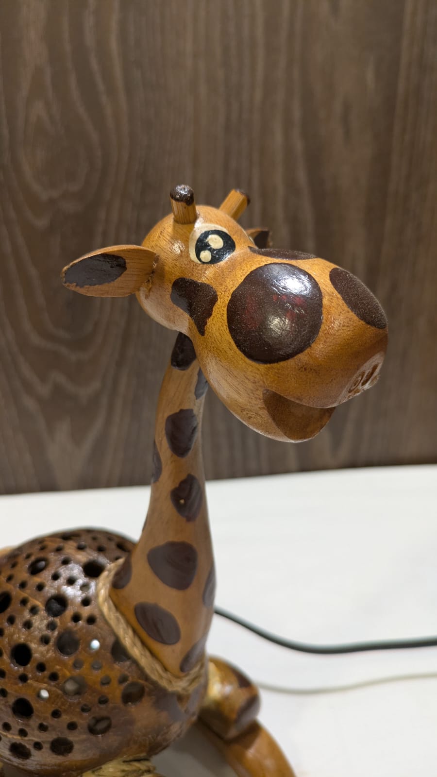 HANDMADE COCONUT SHELL GIRAFFE LAMP – IMPORTED