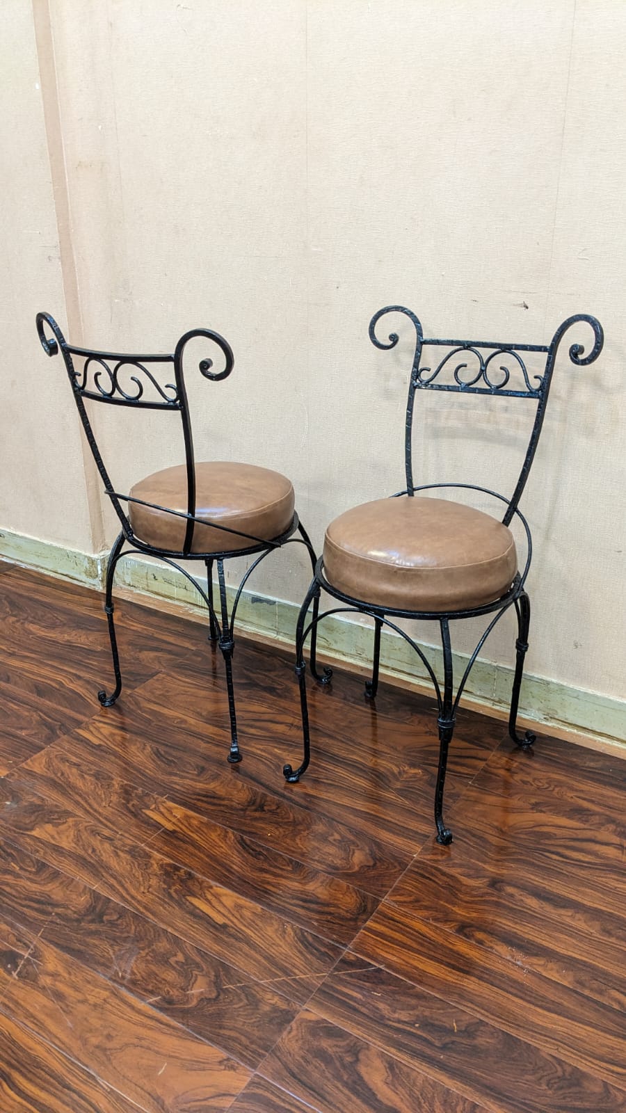 4 Seater Metal Dinning Table