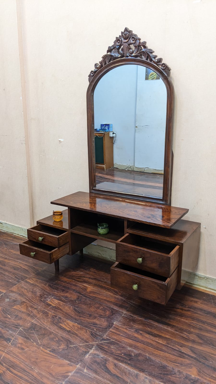 Antique Solid Sheesham Wood Dressing Table