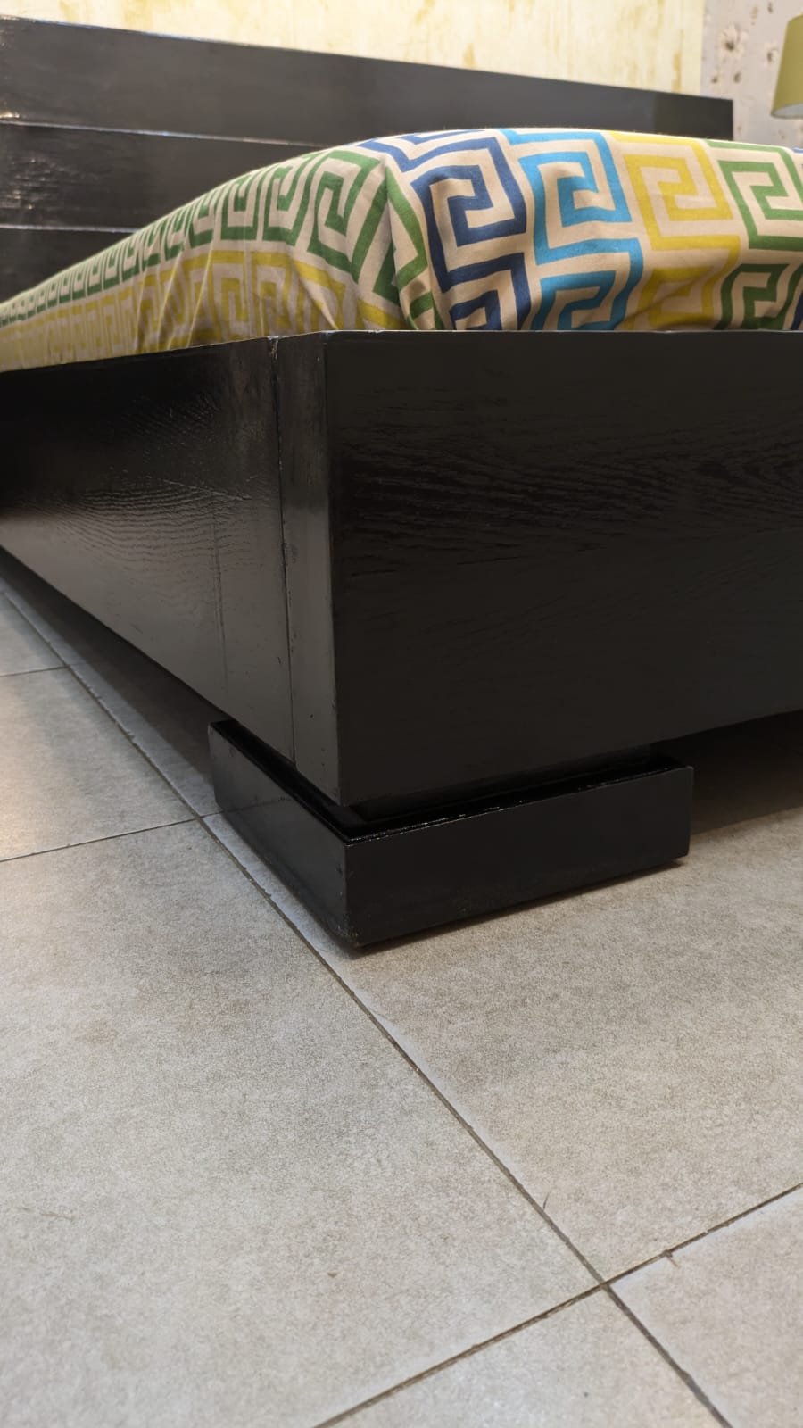 King Size Bed With 2 Side Tables