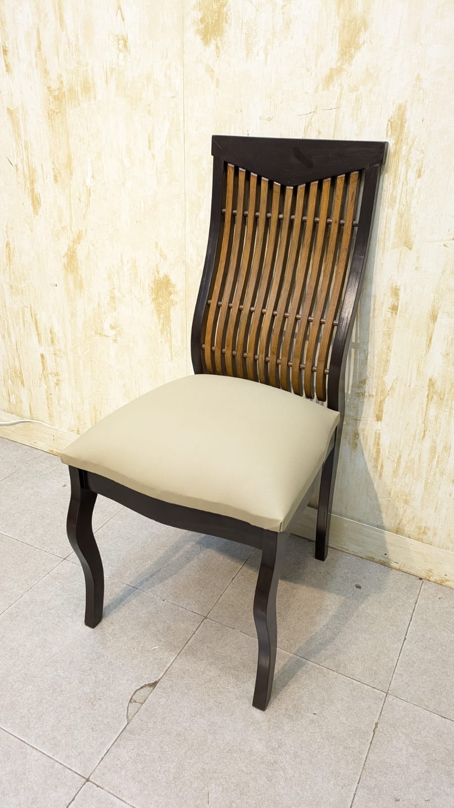 SOLID SHEESHAM WOOD 6-SEATER DINING TABLE + 1 EXTRA CHAIR