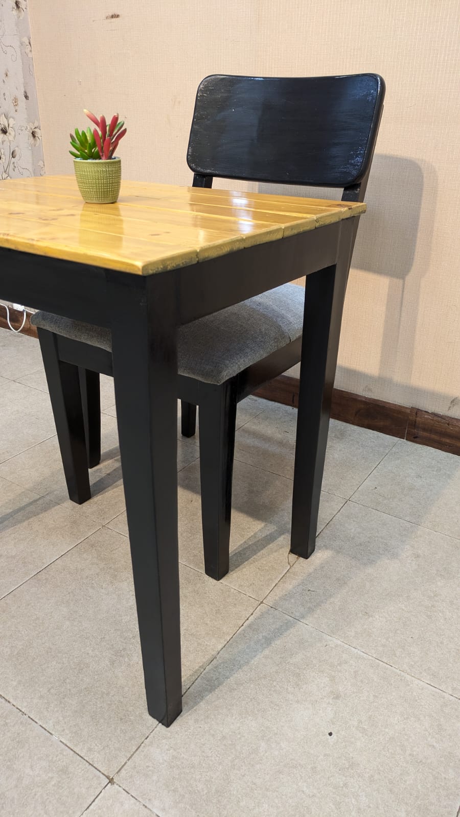 2 Seater Dining Table / Breakfast Table