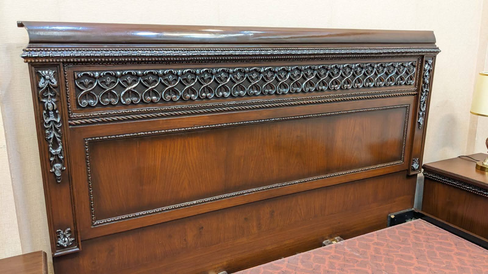 Queen Size Bedroom Set