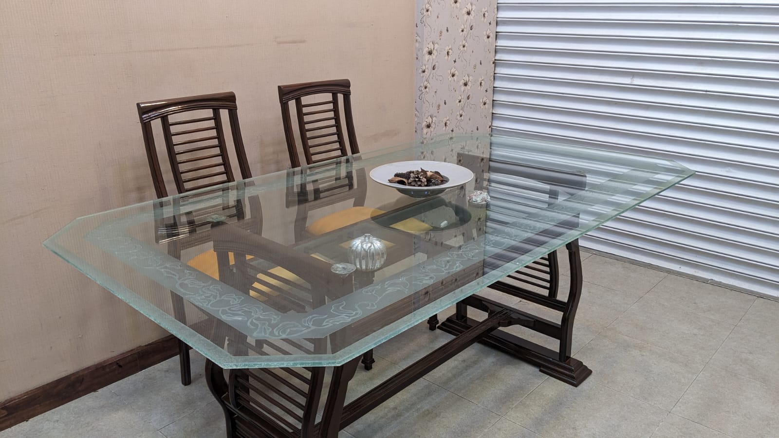 Solid Sheesham Wood 6 Seater Dining Table
