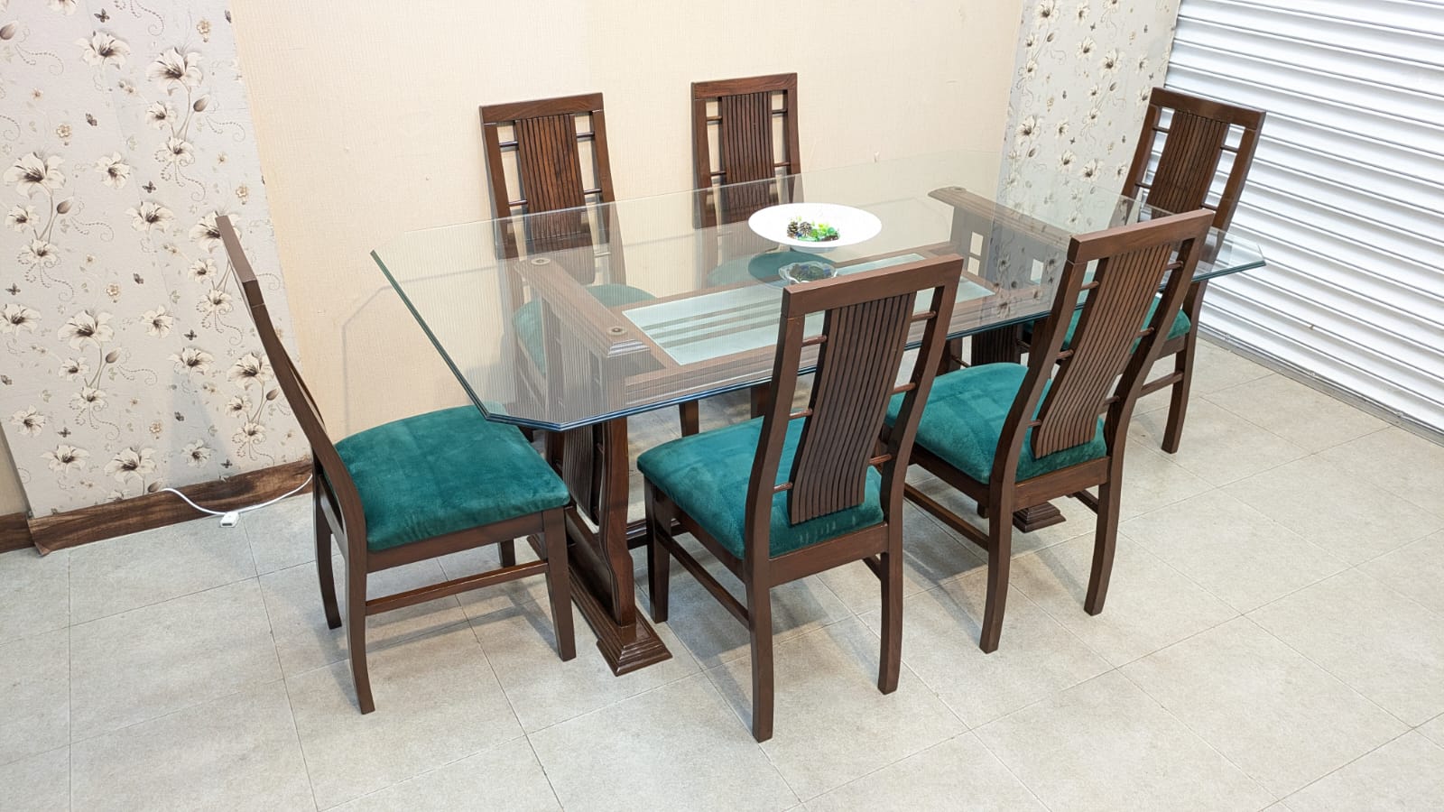 6 Seater Dining Table