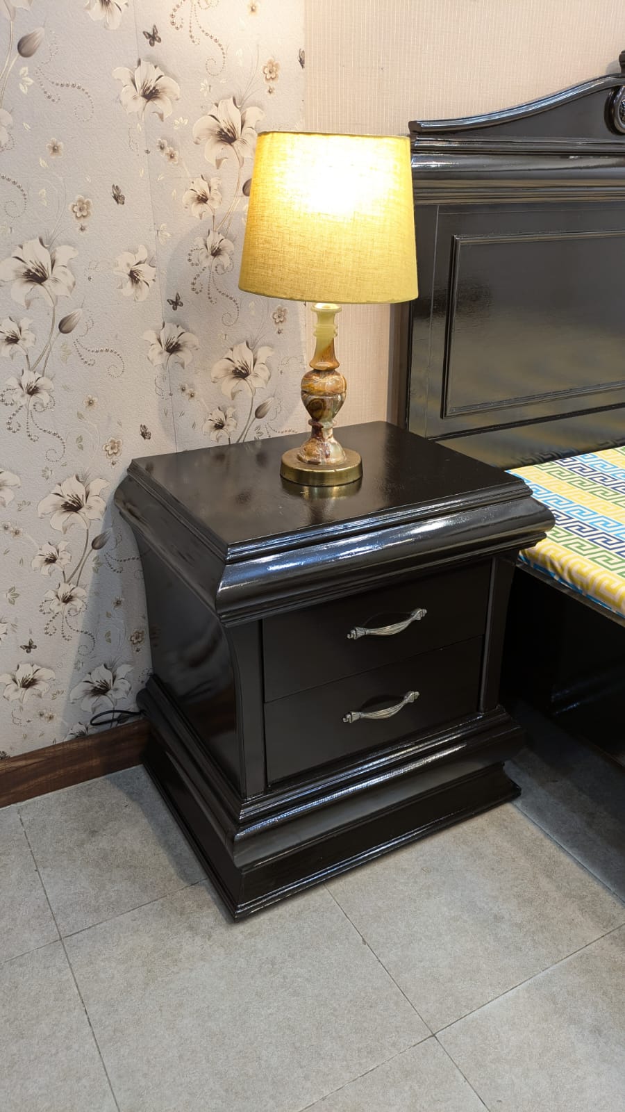 King Size Bed With 2 Side Tables and Dressing Table