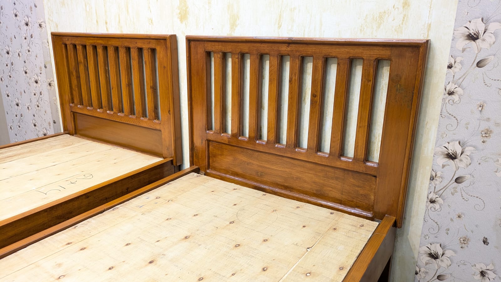 Pure wooden