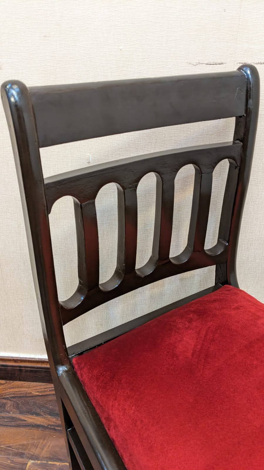 4 Seater Dining Table